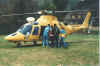 Il medico autorizza il ricovero dei tre feriti pi leggeri con ambulanza presso i presidi ospedalieri locali e predispone il trasporto del ferito pi grave con l'elicottero verso una struttura ospedaliera specializzata